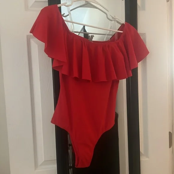 Xamian Red Ruffle One Piece Swimsuit - Picture 2 of 3